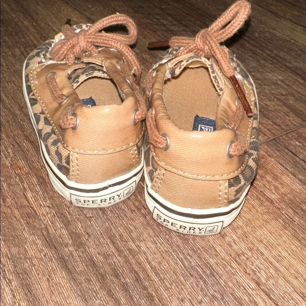 Leopard/Cheetah Baby Sperry boat‎ shoes size 2